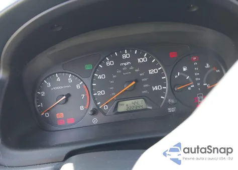 2000 Honda Accord 2.3 Lx from USA, damaged, VIN 1HGCG665XYA114576